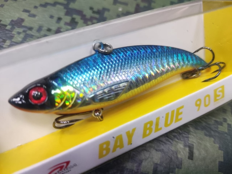 Columbia Bay Blue 90 #13