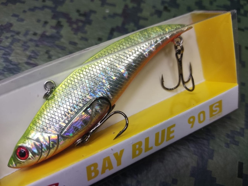 Columbia Bay Blue 90 #03